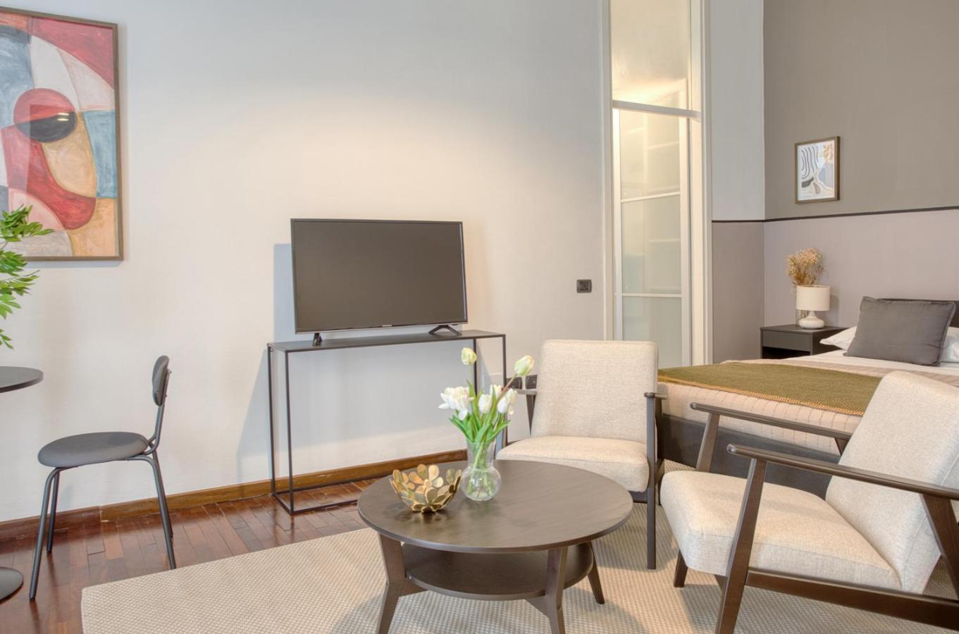 Beautiful In Brera Apartment